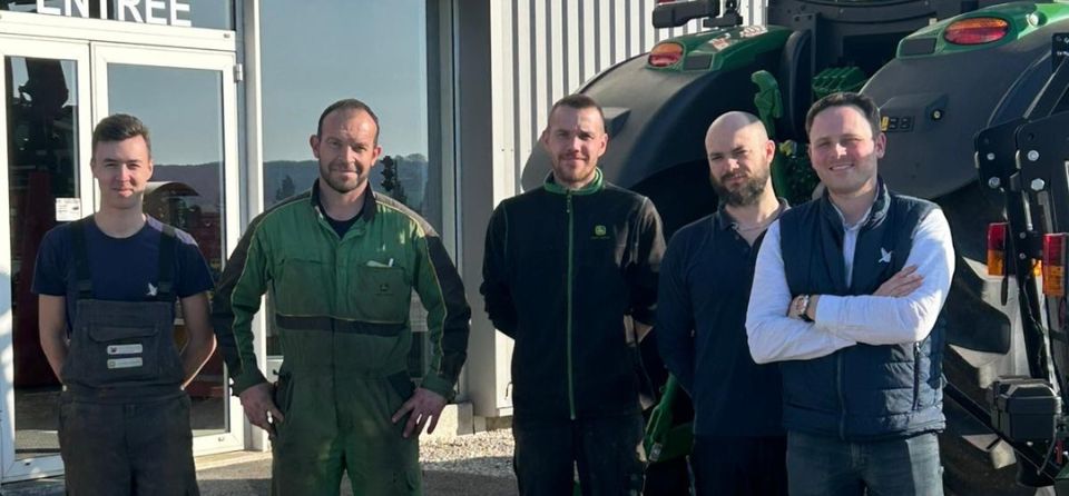 Équipe atelier agricole Trilport techniciens John Deere